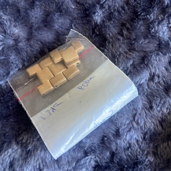 Watch - Picture 3 of 3